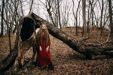 Blaxk forest witch